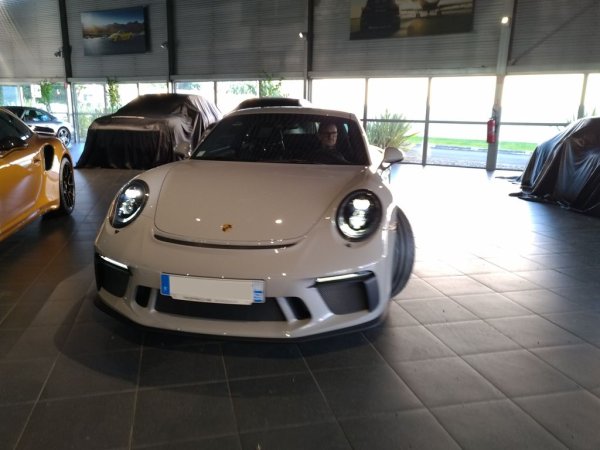 carrosserie eeckhout livraison porsche gt3 touring 2018 02 21 09 51 54