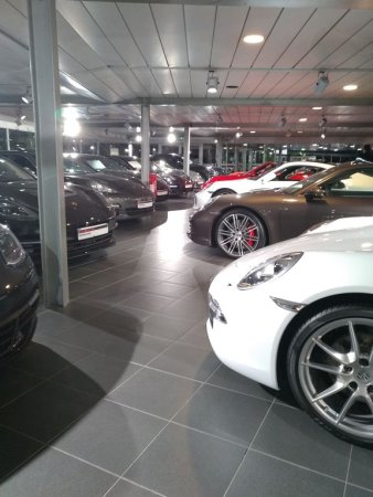 carrosserie_eeckhout_livraison_porsche_gt3_touring_2018-02-20_19-21-41